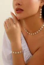سرویس زنانه بابونه سفیدطلایی