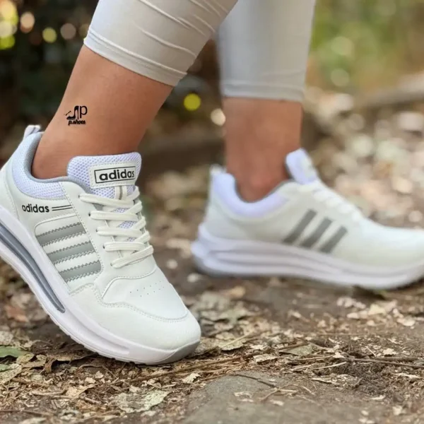 کتونی adidas