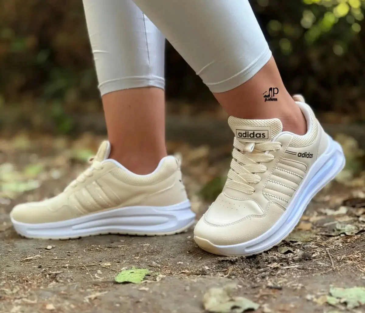 کتونی adidas