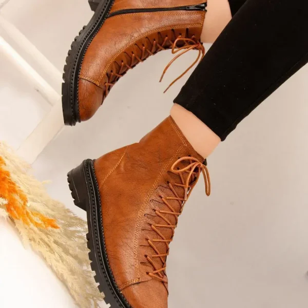 کفش زنانه نیم بوت بندی