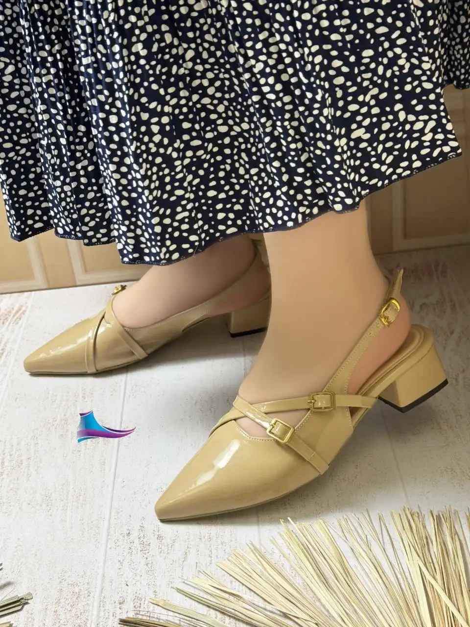 کفش زنانه مجلسی پاشنه سه سانت کفش زنانه مجلسی پاشنه سه سانت