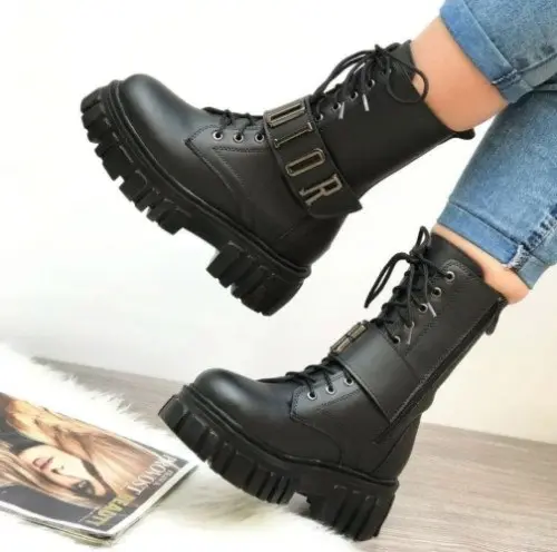 کفش زنانه نیم بوت دیور کفش زنانه نیم بوت دیور