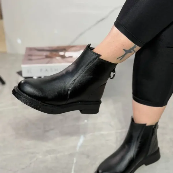 کفش زنانه نیم بوت کلاسیک