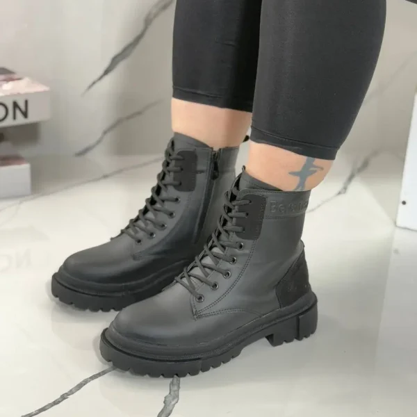 کفش زنانه نیم بوت کلاسیک