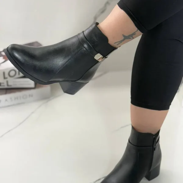 کفش زنانه نیم بوت
